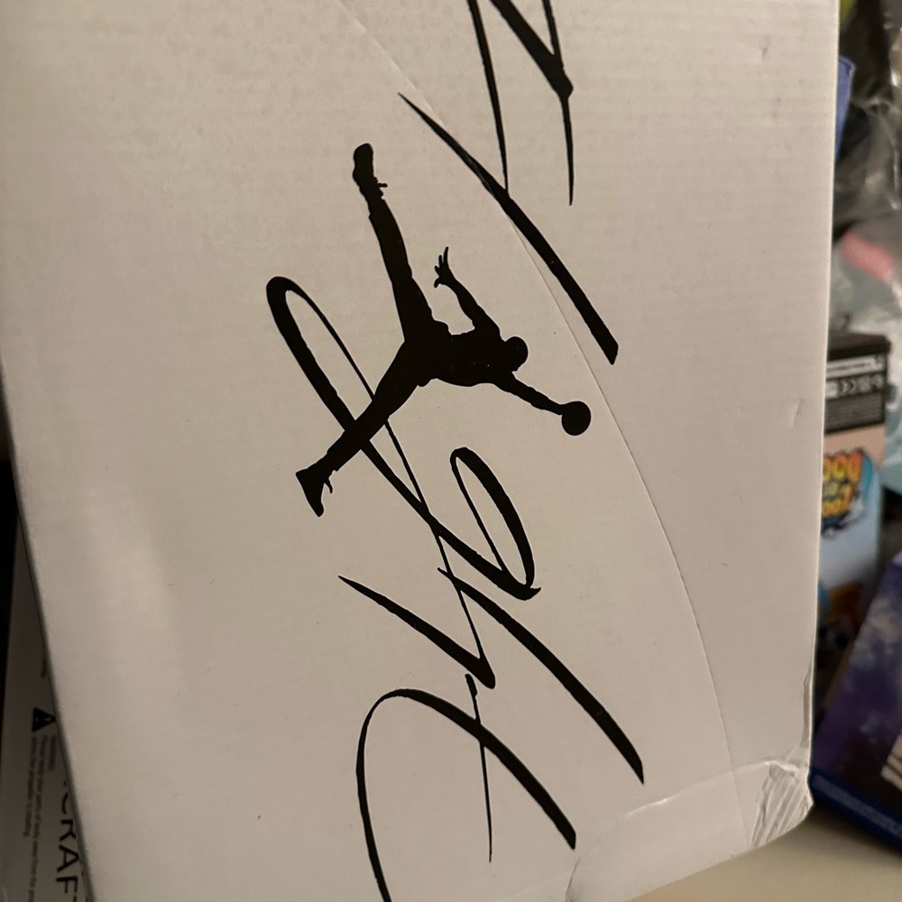 Air Jordan White Box